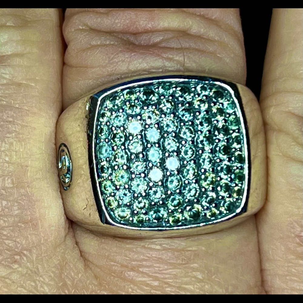 RARE : David Yurman Men’s Color Changing Garnet Signet Ring
